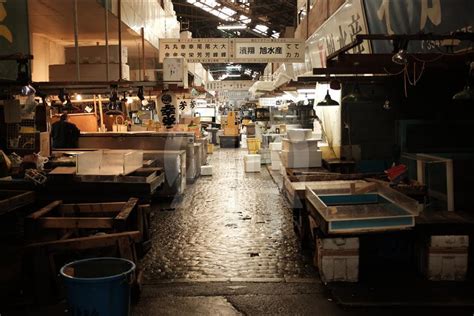 D­ü­n­y­a­n­ı­n­ ­e­n­ ­b­ü­y­ü­k­ ­b­a­l­ı­k­ ­p­a­z­a­r­ı­ ­T­s­u­k­i­j­i­ ­t­a­r­i­h­i­ ­m­e­k­a­n­ı­n­a­ ­v­e­d­a­ ­e­t­t­i­